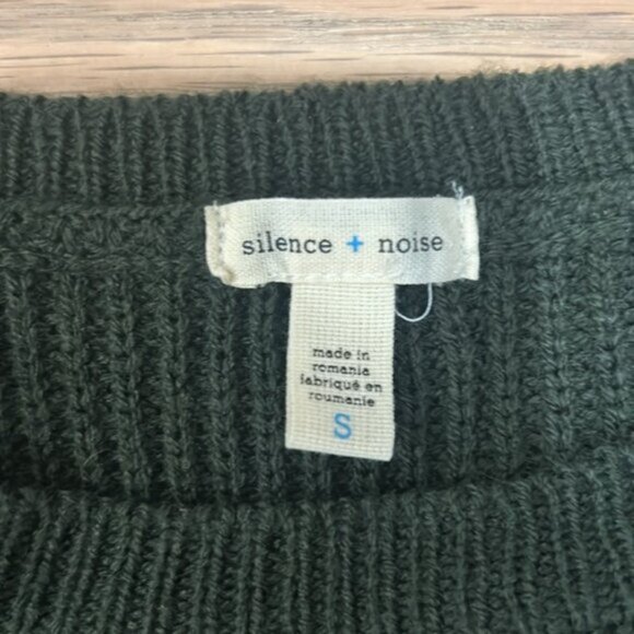 Silence + Noise Green Sweater - Picture 2 of 3
